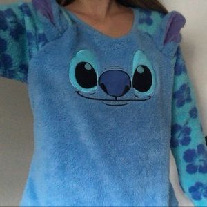 Adorable Stitch Sleepwear Top!